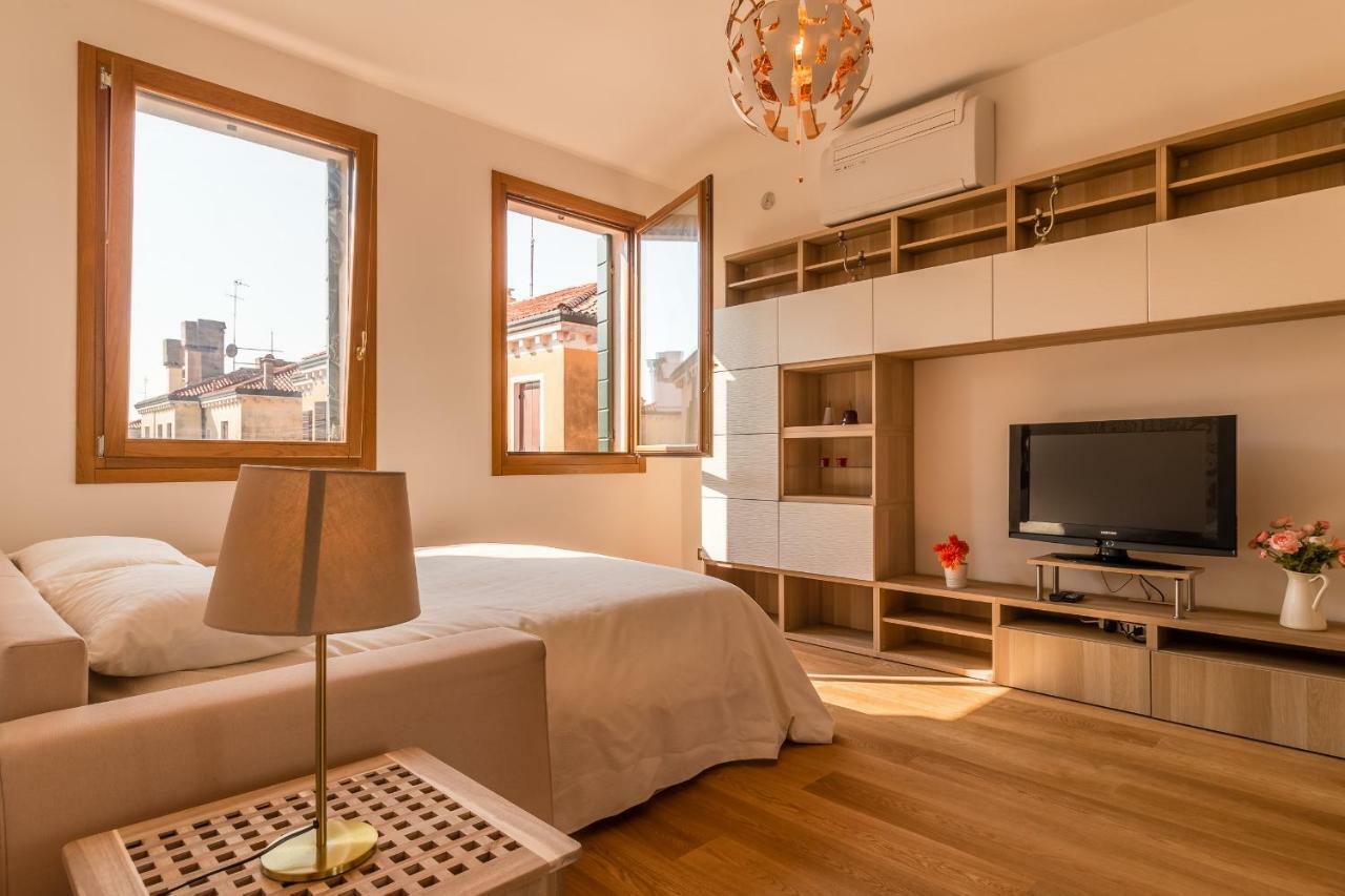 Sunny Nest Canal View In Venice Chic Movida Esterno foto